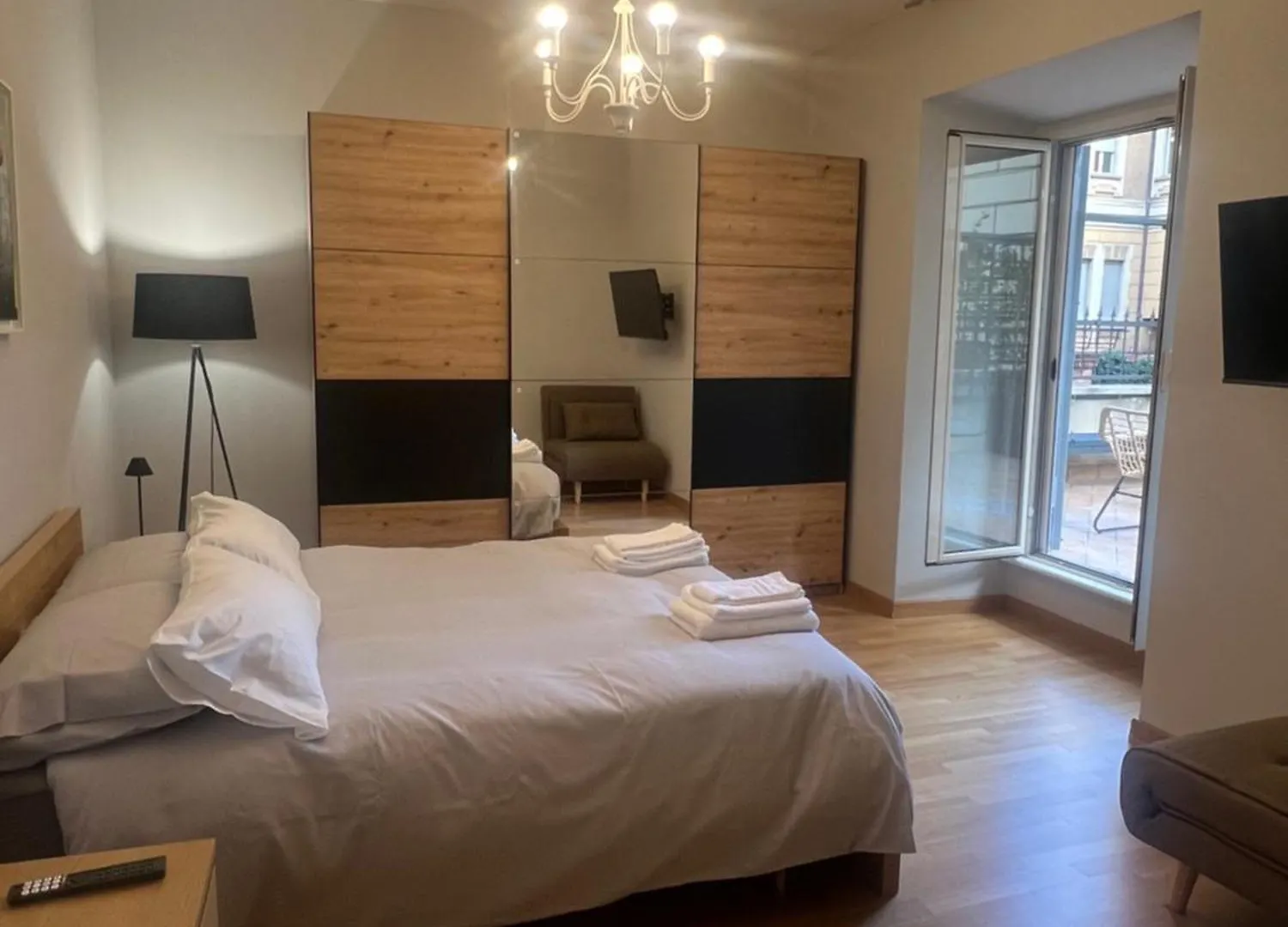 Savoia Design Apartment With Terrace - Rome Center